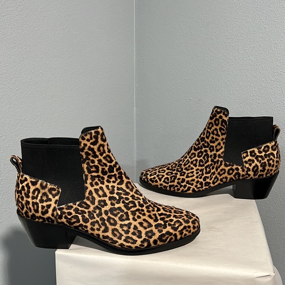 New Cole Haan Gia Calf Hair Leopard Grandseries Chelsea Booties Women's - Picture 8 of 13